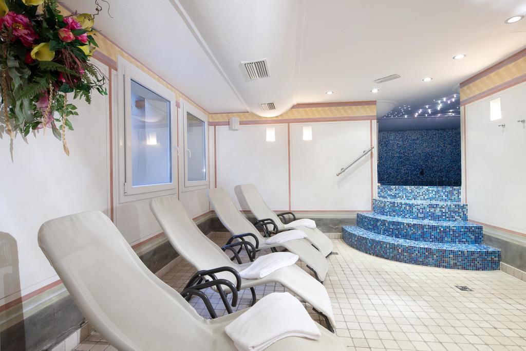 Hotel Garni Laura Arabba Εξωτερικό φωτογραφία